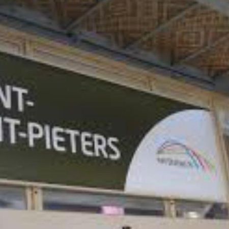 3 Person Privat Room Between Station Ghent St Pieters & Expo เกนต์ ภายนอก รูปภาพ