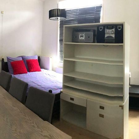 3 Person Privat Room Between Station Ghent St Pieters & Expo เกนต์ ภายนอก รูปภาพ